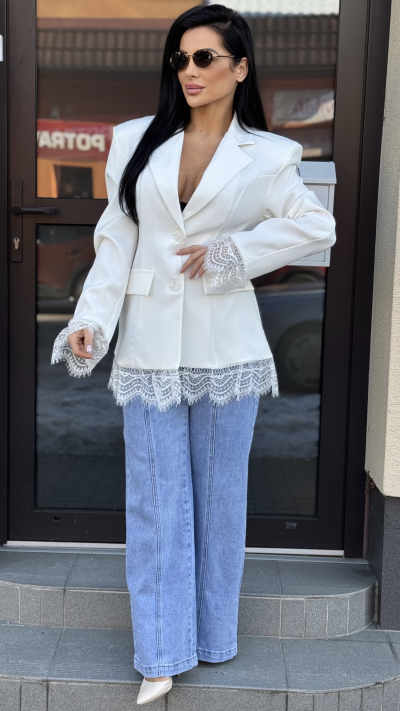 Biele sako s čipkou