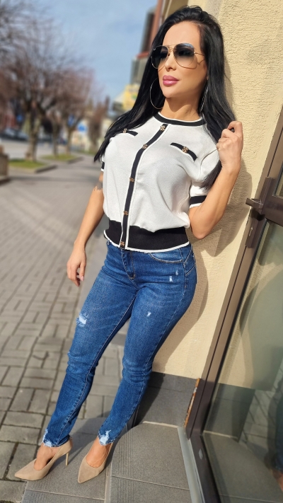 Biely dámsky elegantný top