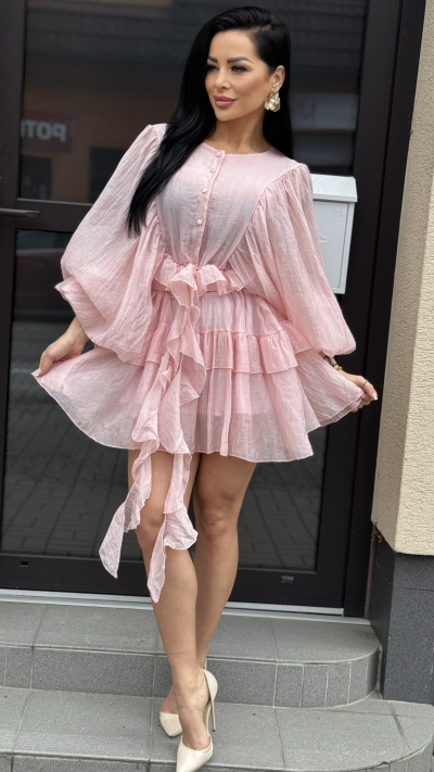 Bledoružové mini šaty