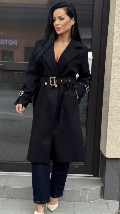 Čierny jarný kabát