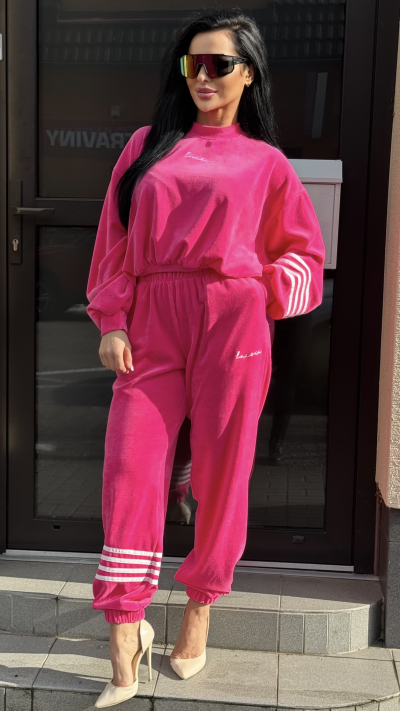 Cyklámenová semišová súprava