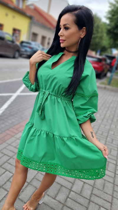 Dámske zelené šaty s krajkou 