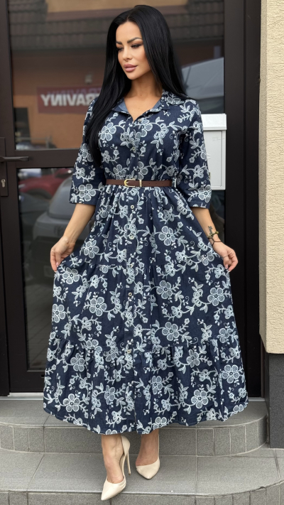 Dlhé modré šaty s vyšívaním 