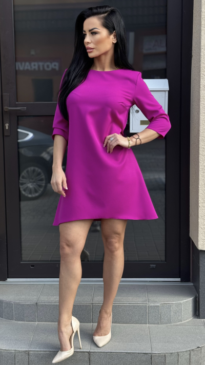 Jednoduché cyklaménové šaty