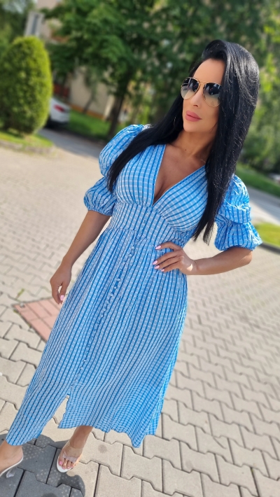 Modre dlhé šaty