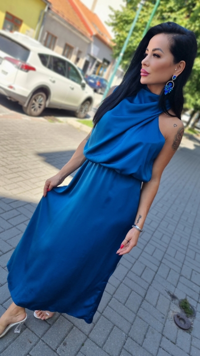 Petrolejové elegantne šaty