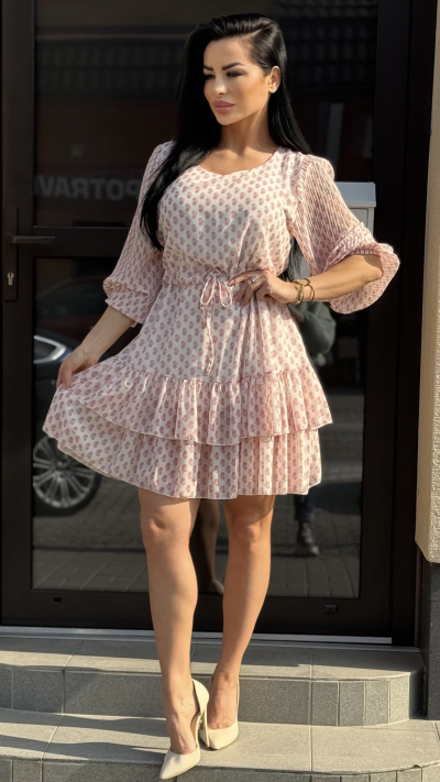 Romantické ružové šaty s volánikmi